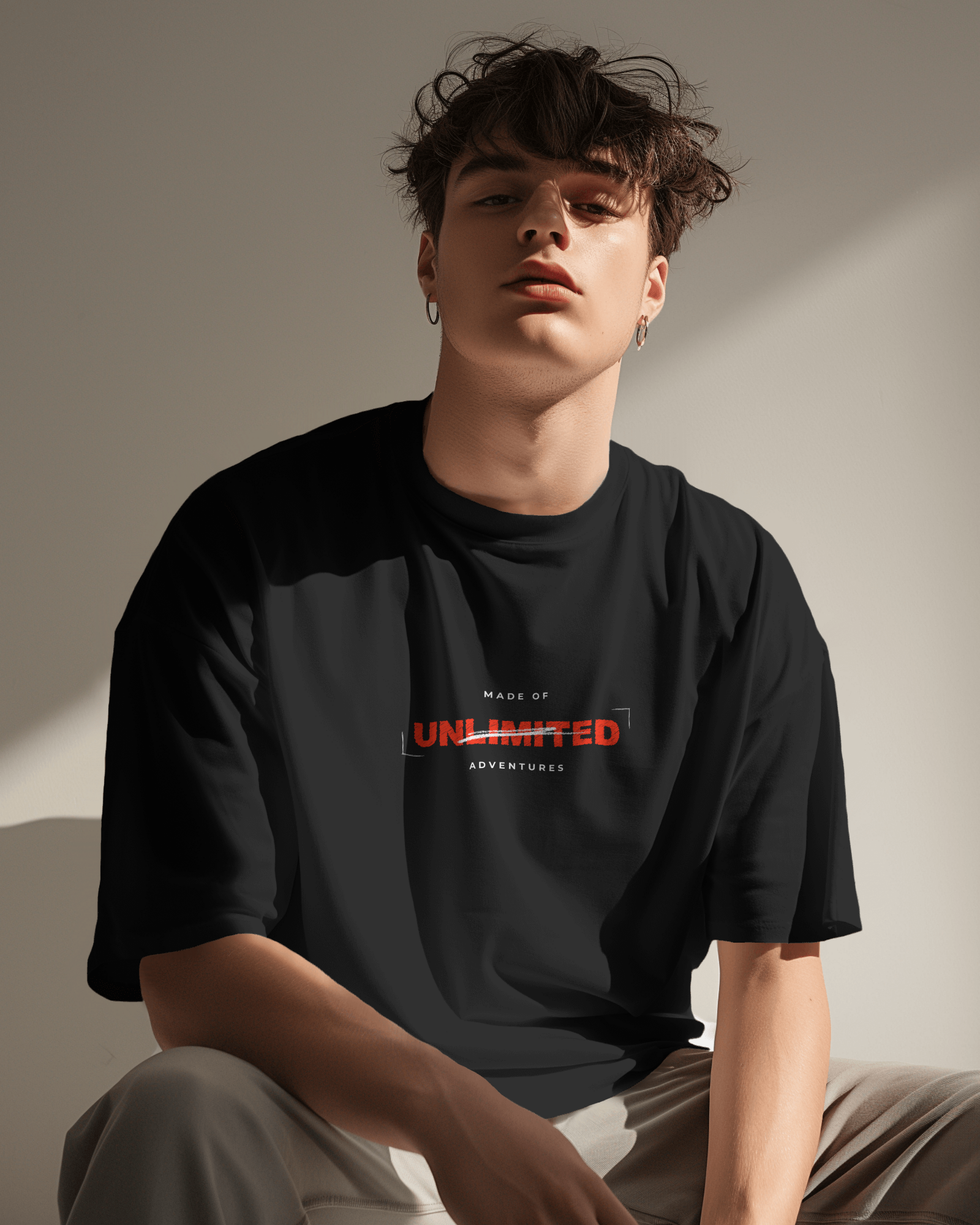 MADE OF UNLIMITED ADVENTURES Oversized T-Shirt