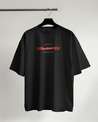MADE OF UNLIMITED ADVENTURES Oversized T-Shirt